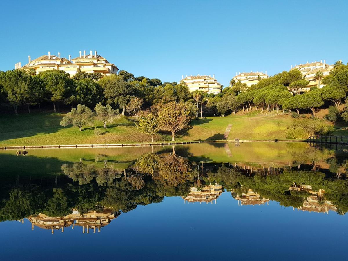 - Greenlife Golf Apartahotel 3*