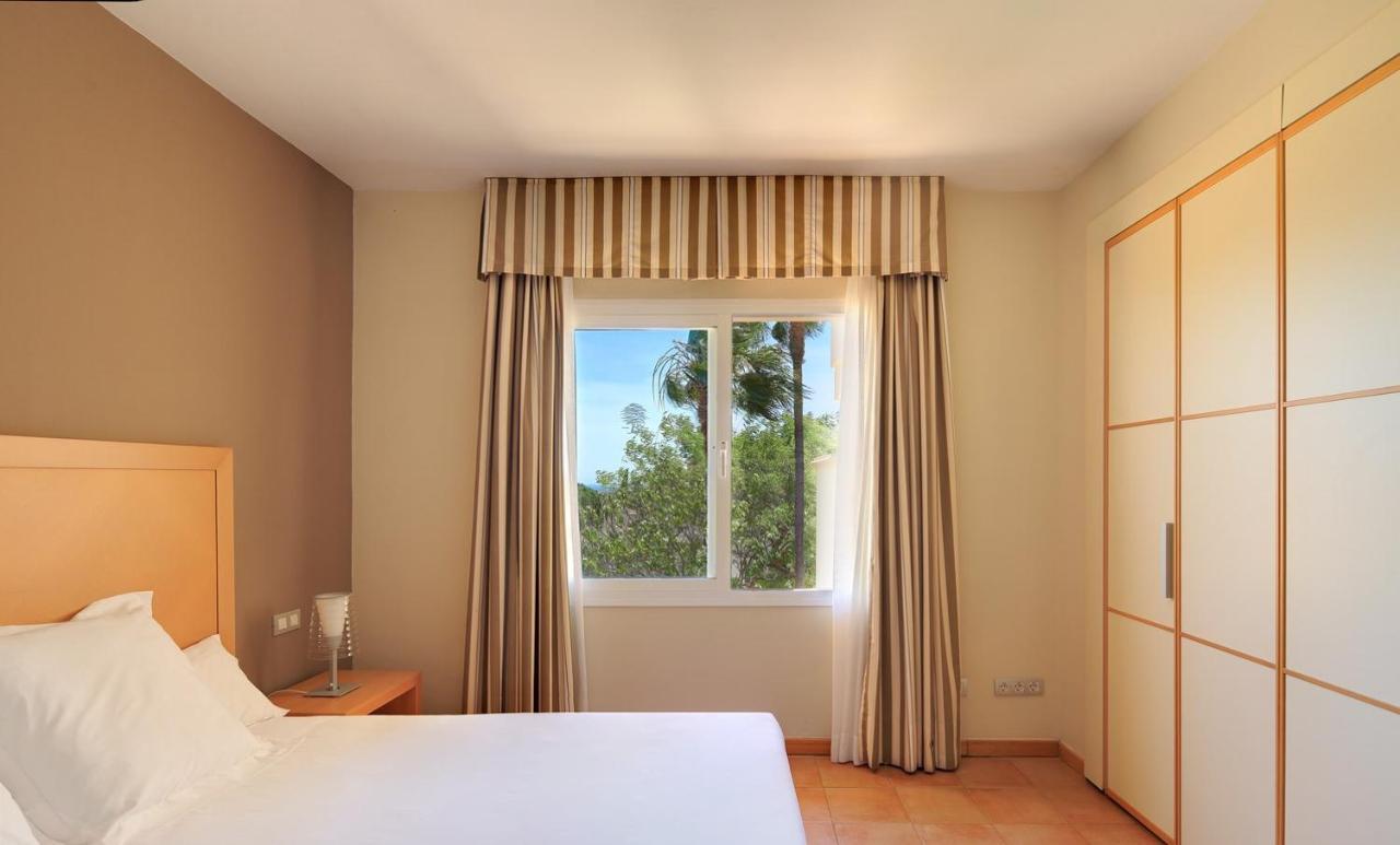- Greenlife Golf Apartahotel 3*