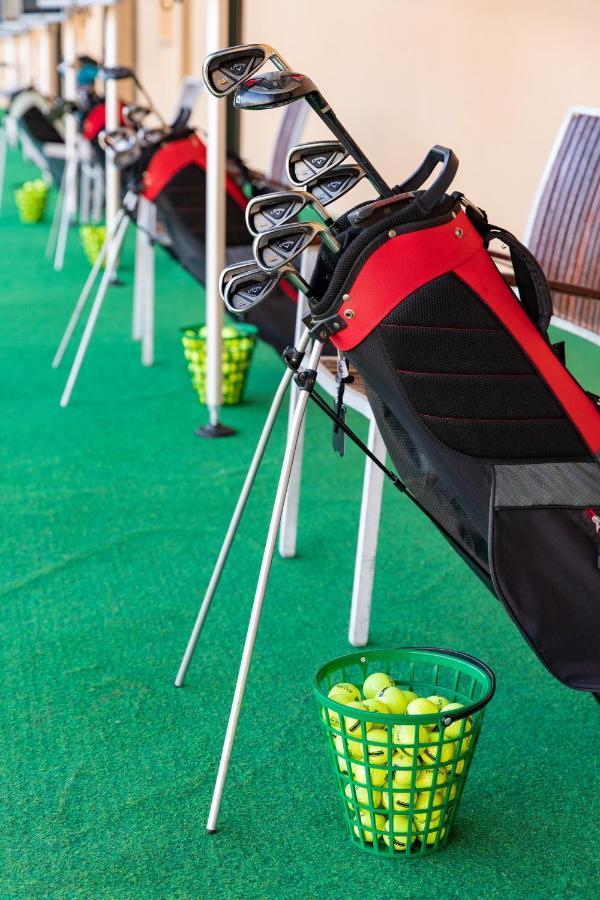 - Greenlife Golf